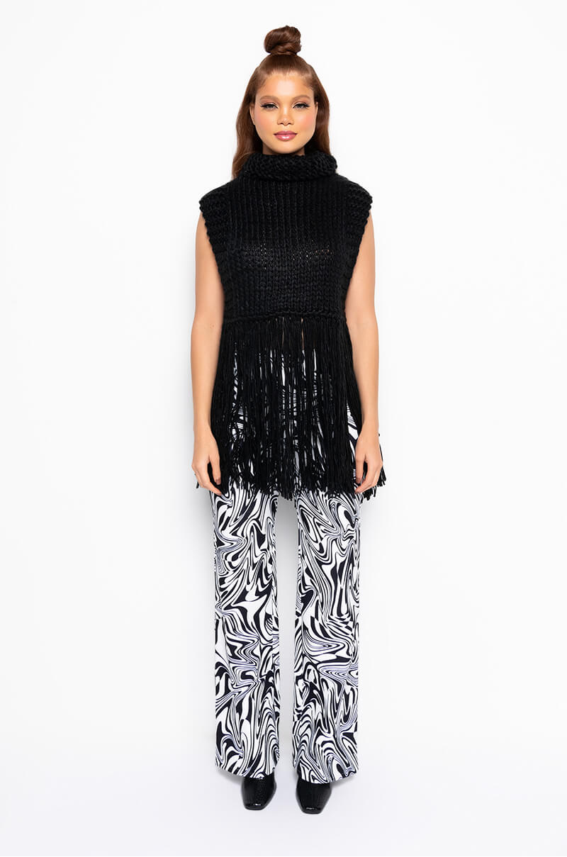 Extra View Thea Fringe Sleeveless Sweater