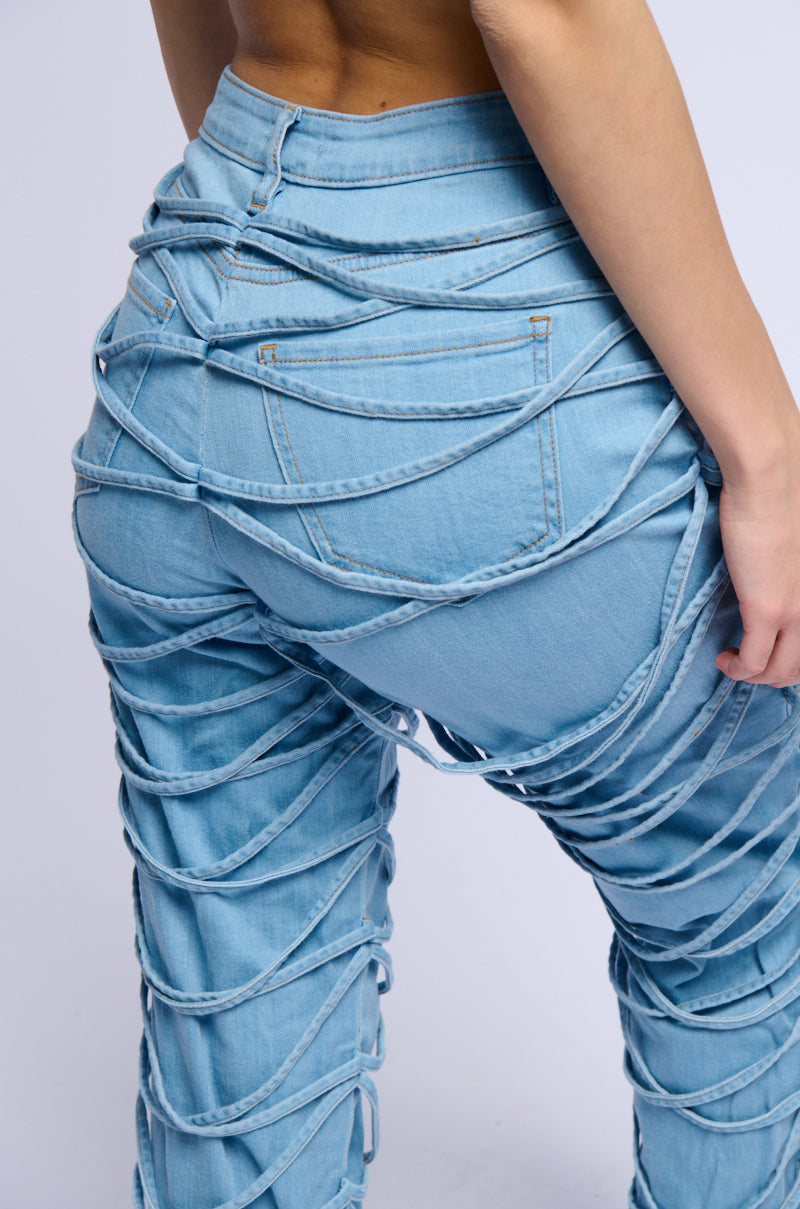 Extra View Tied Up Relaxed Fit Jeans