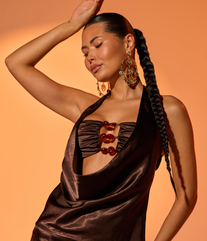 AZALEA WANG CHRELLI BLACK OVER THE KNEE SANDAL – AKIRA