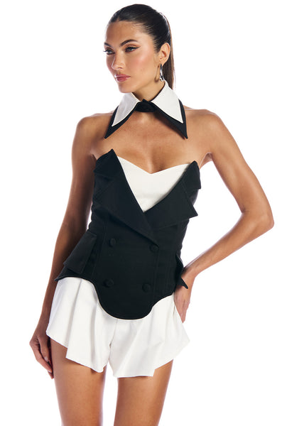 大人気の treated-right-corset-top-with- スカート