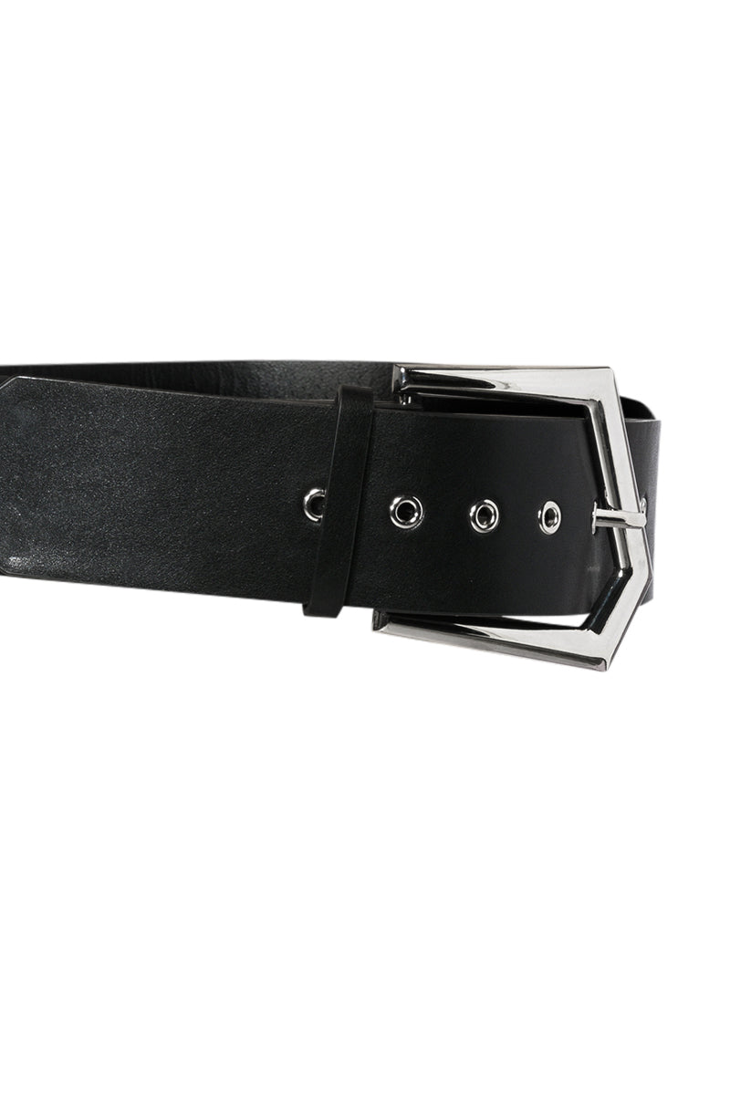 Detail View Trendsetter Statement Belt In Black