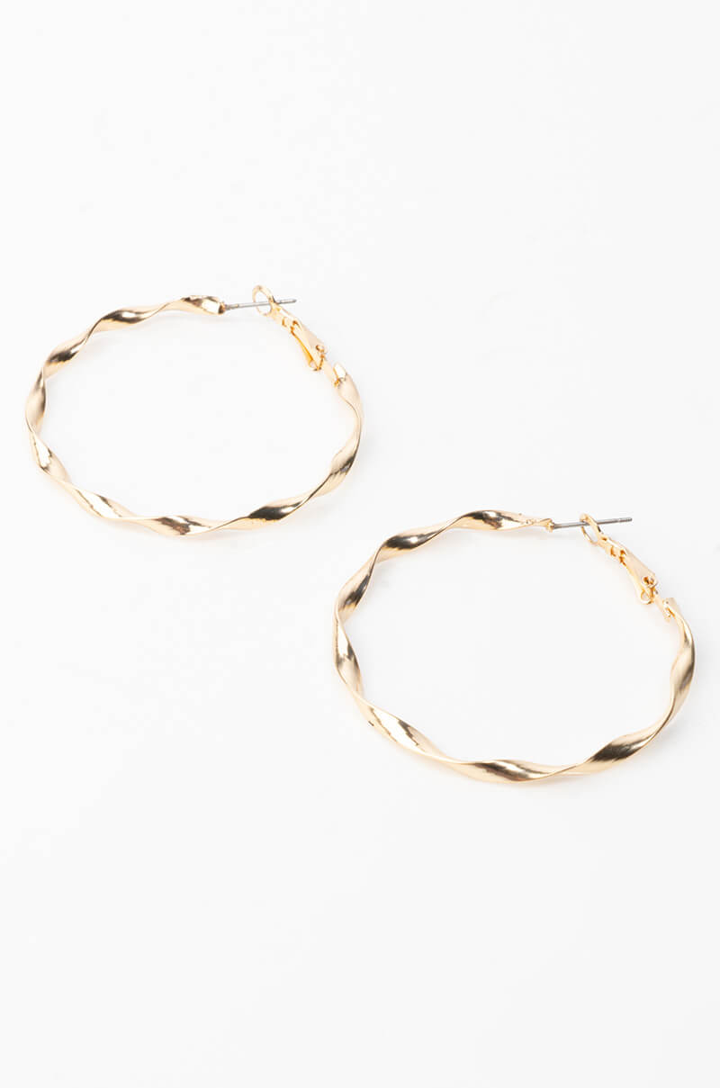 Back View Twist Medium Size Hoop in Gold