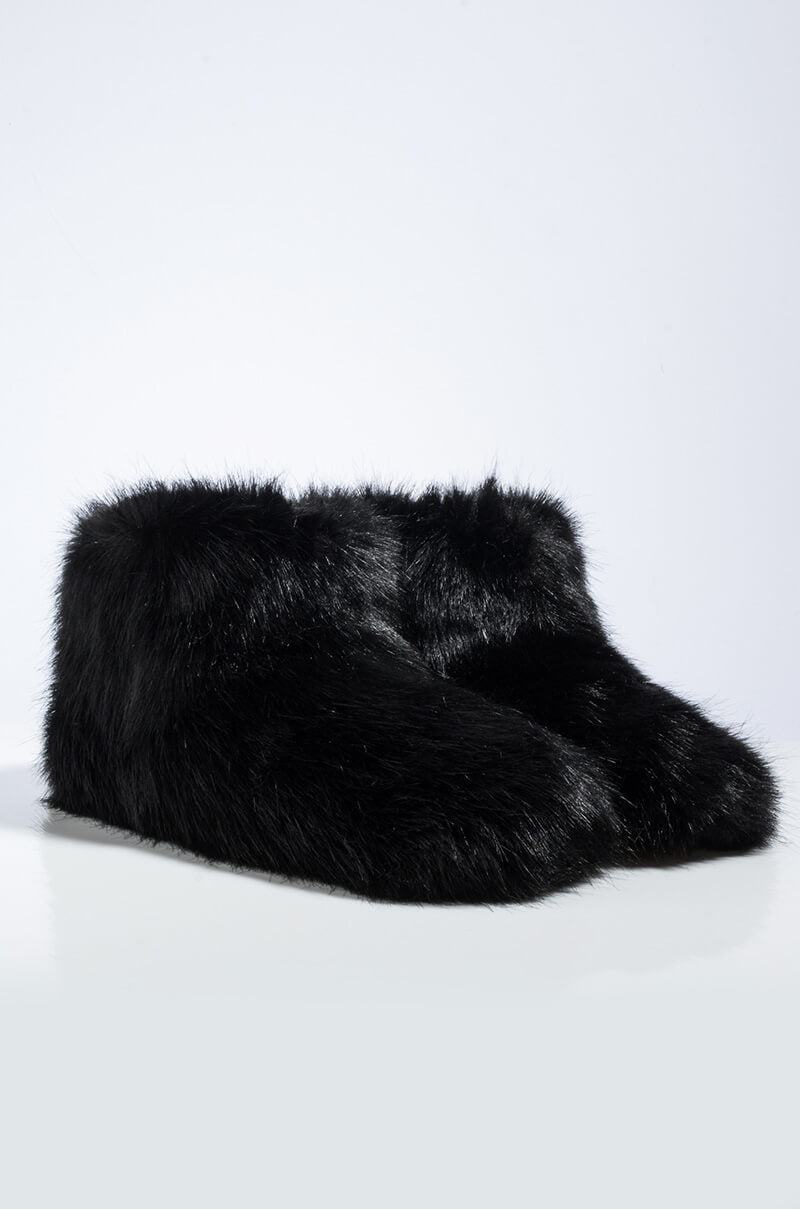 Detail View Ugg Amary Furry Ankle Boot in Black