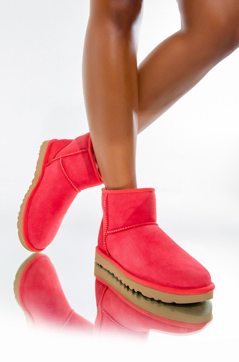 Front View Ugg Classic Mini Ii