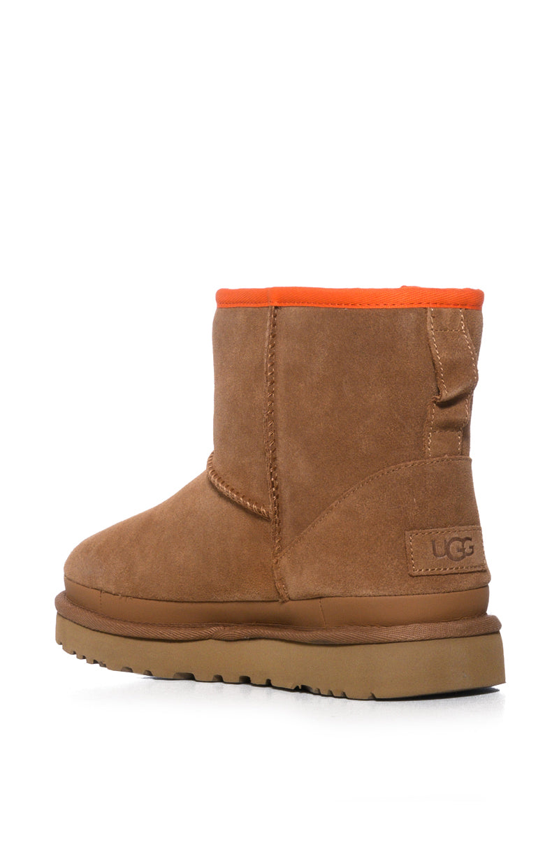 Detail View Ugg Classic Mini Zipper Tape Logo Bootie In Chestnut