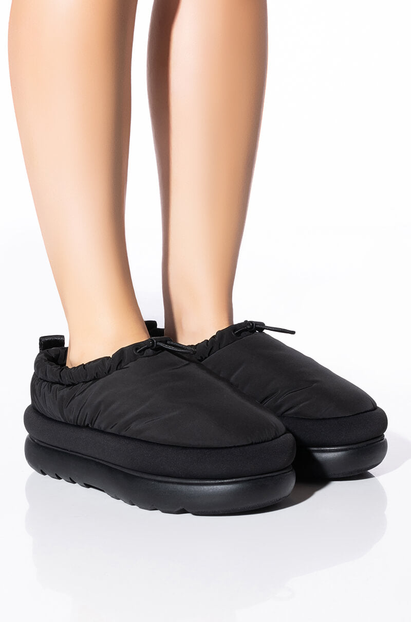 UGG MAXI CLOG view 0