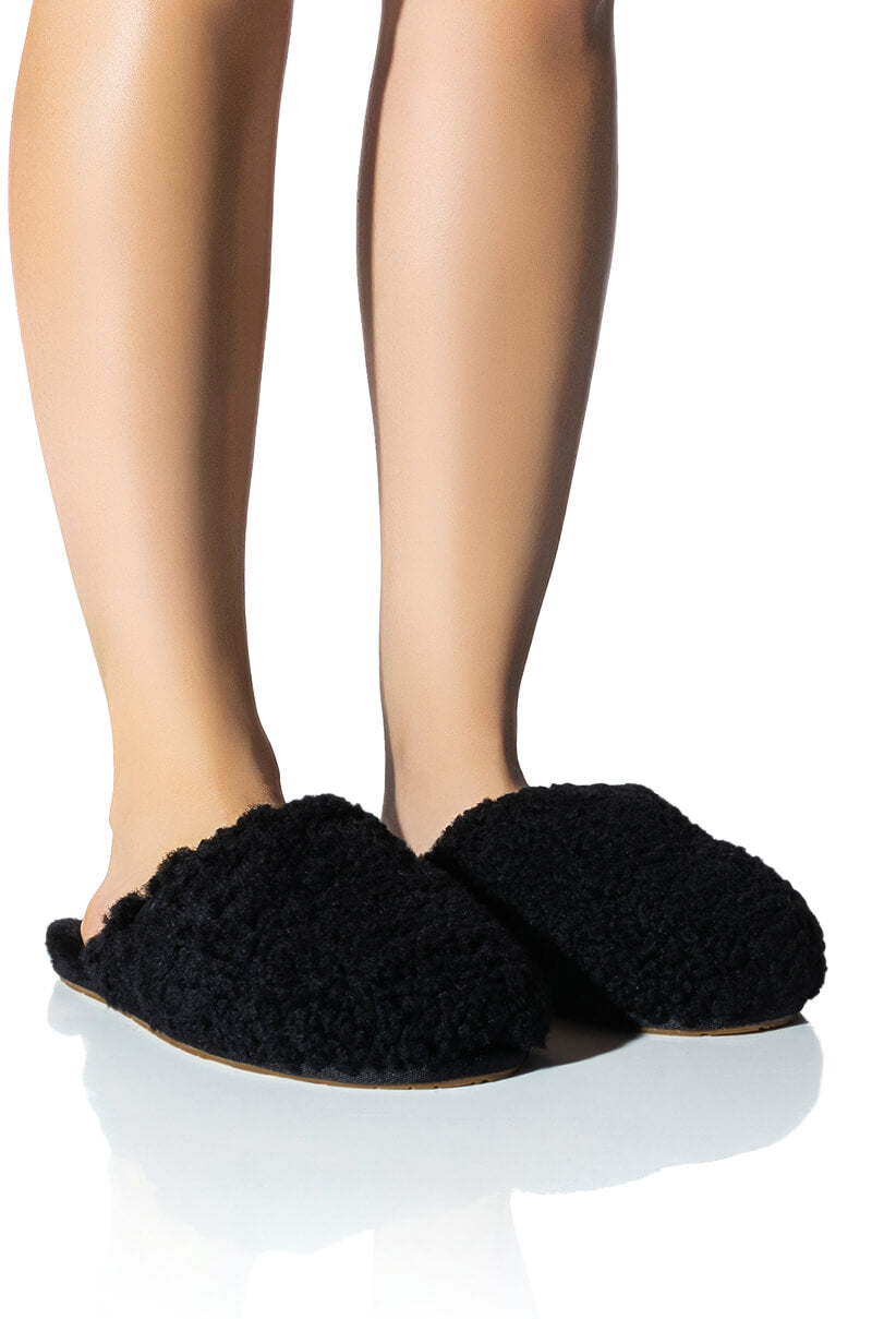 UGG MAXI CURLY SLIDE view 0