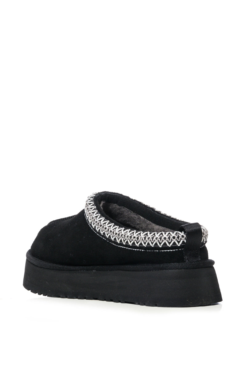 Detail View Ugg Tazz Flat In Black 5