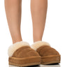 Front View Ugg Tazzlita Flatform Slipper In Chestnut