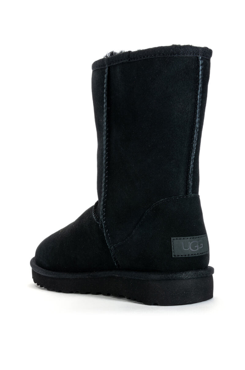Detail View Ugg Womens Classic Short Heritage Boots view 8