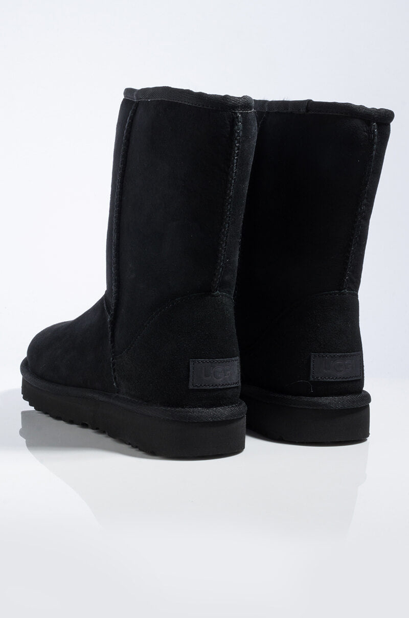 Full View Ugg Womens Classic Short Heritage Boots in Black view 10