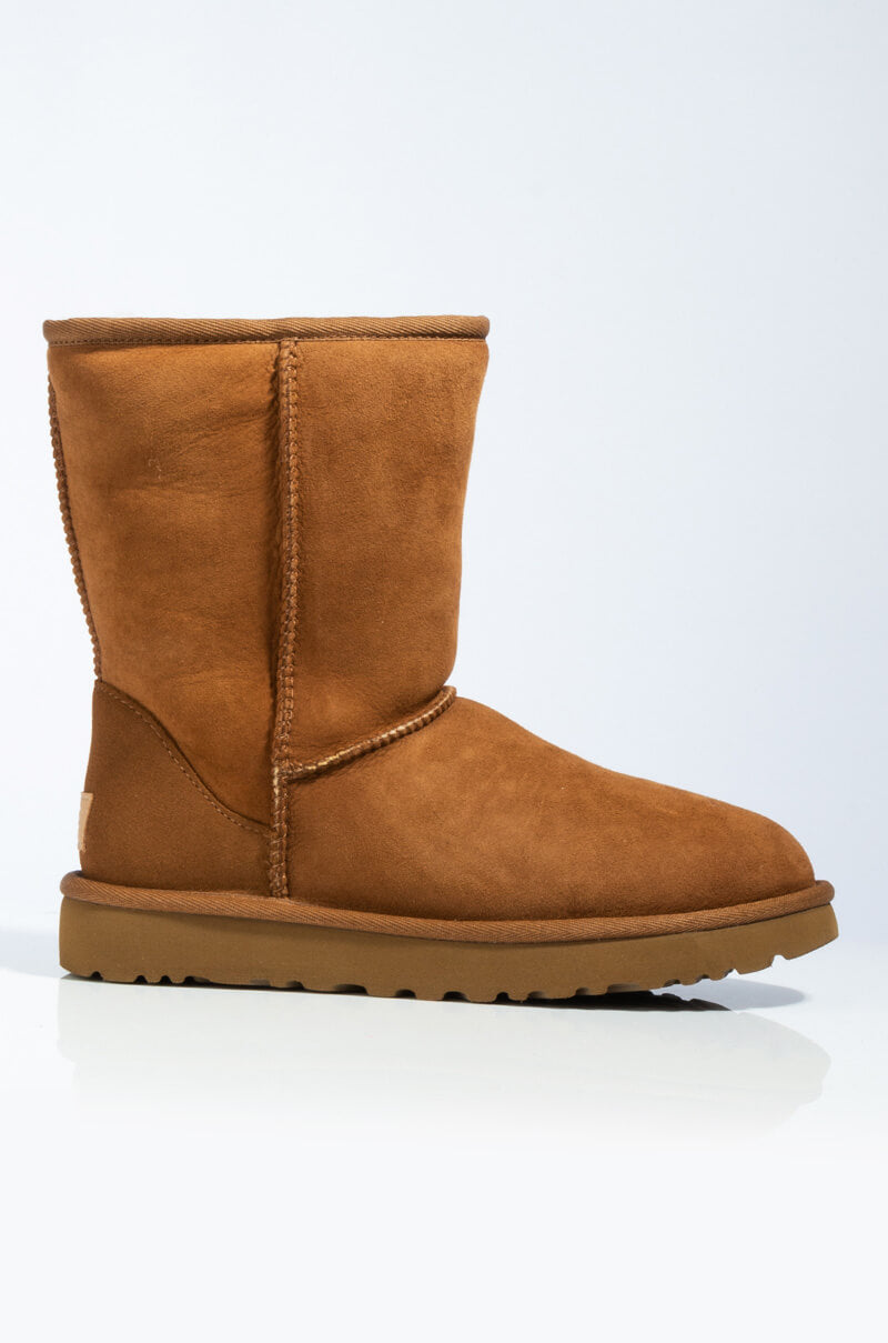 Back View Ugg Womens Classic Short Heritage Boots in Chestnut view 7