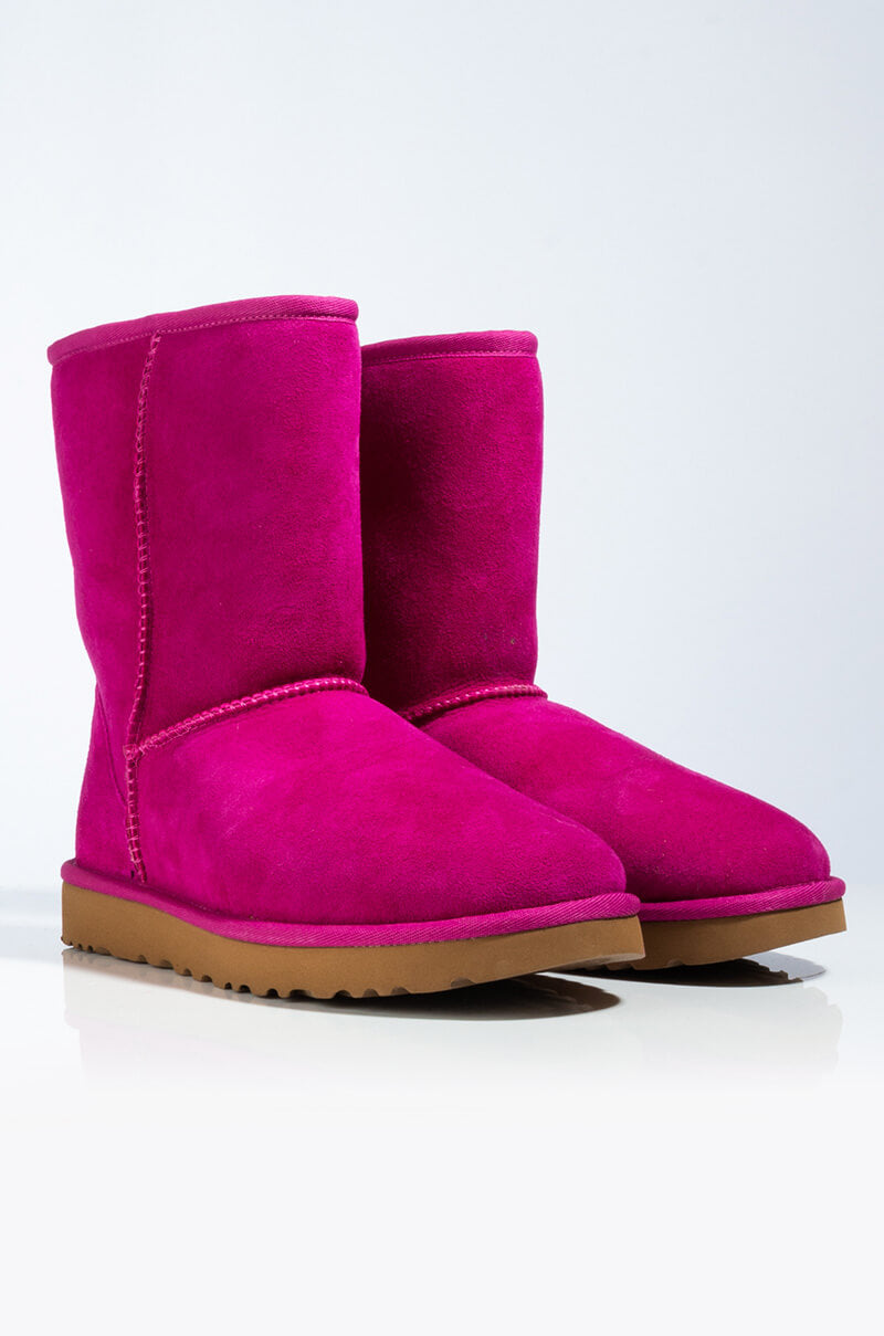 Detail View Ugg Womens Classic Short Heritage Boots in Fuchsia view 3
