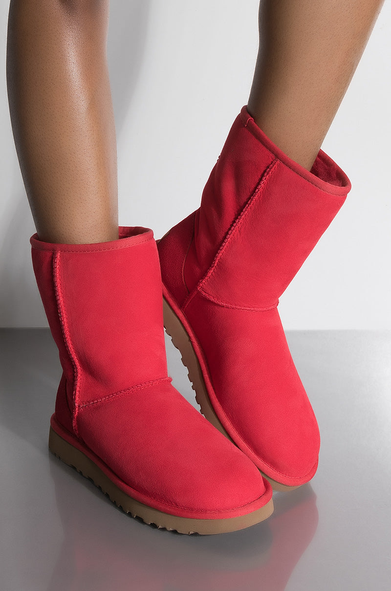 Front View Ugg Womens Classic Short Heritage Boots in Ribbon Red