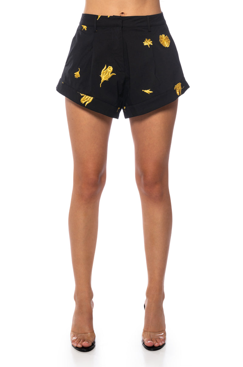 Detail View Weekend Getaway Floral Flounce Short