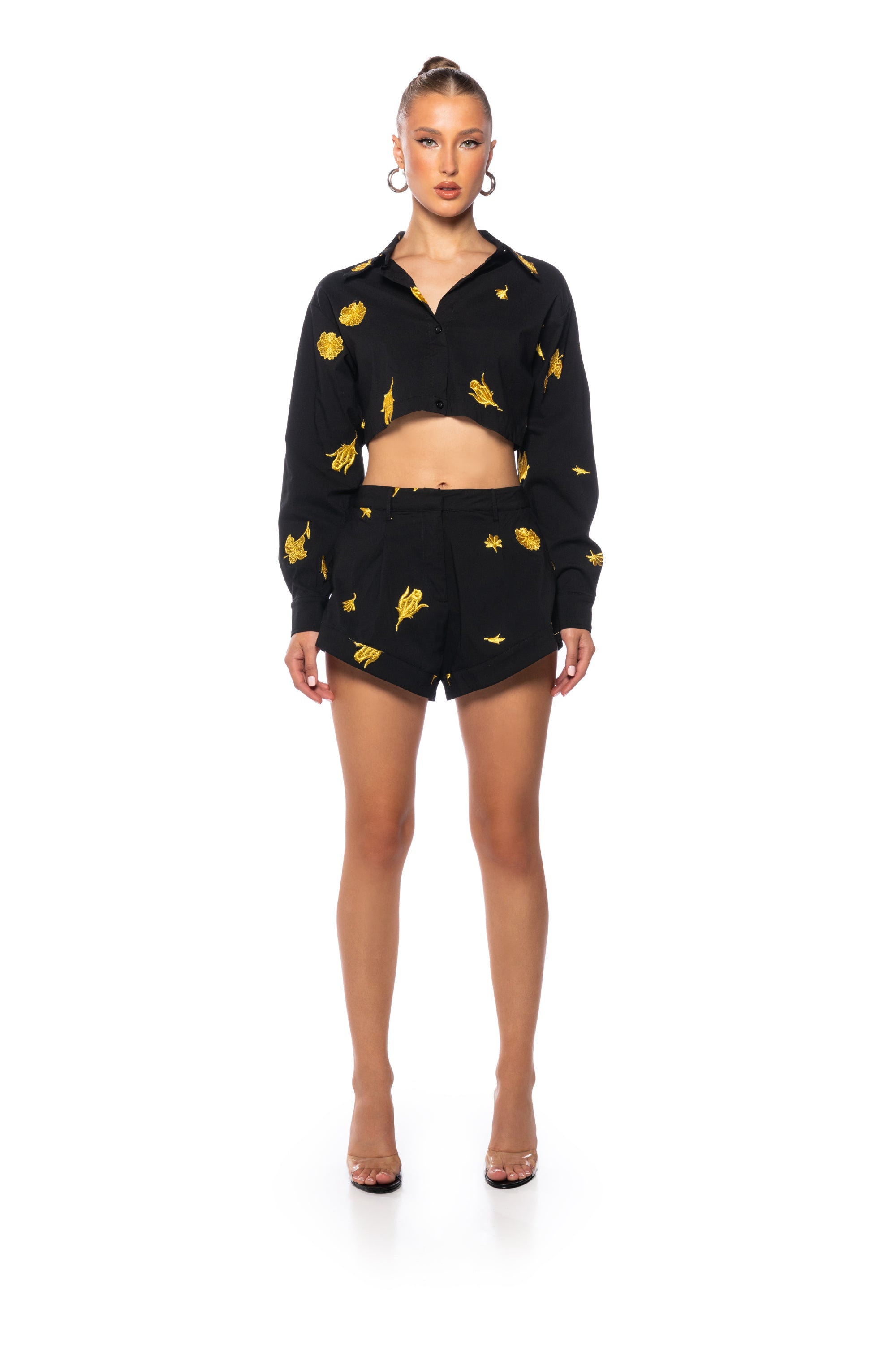 Extra View Weekend Getaway Floral Flounce Short