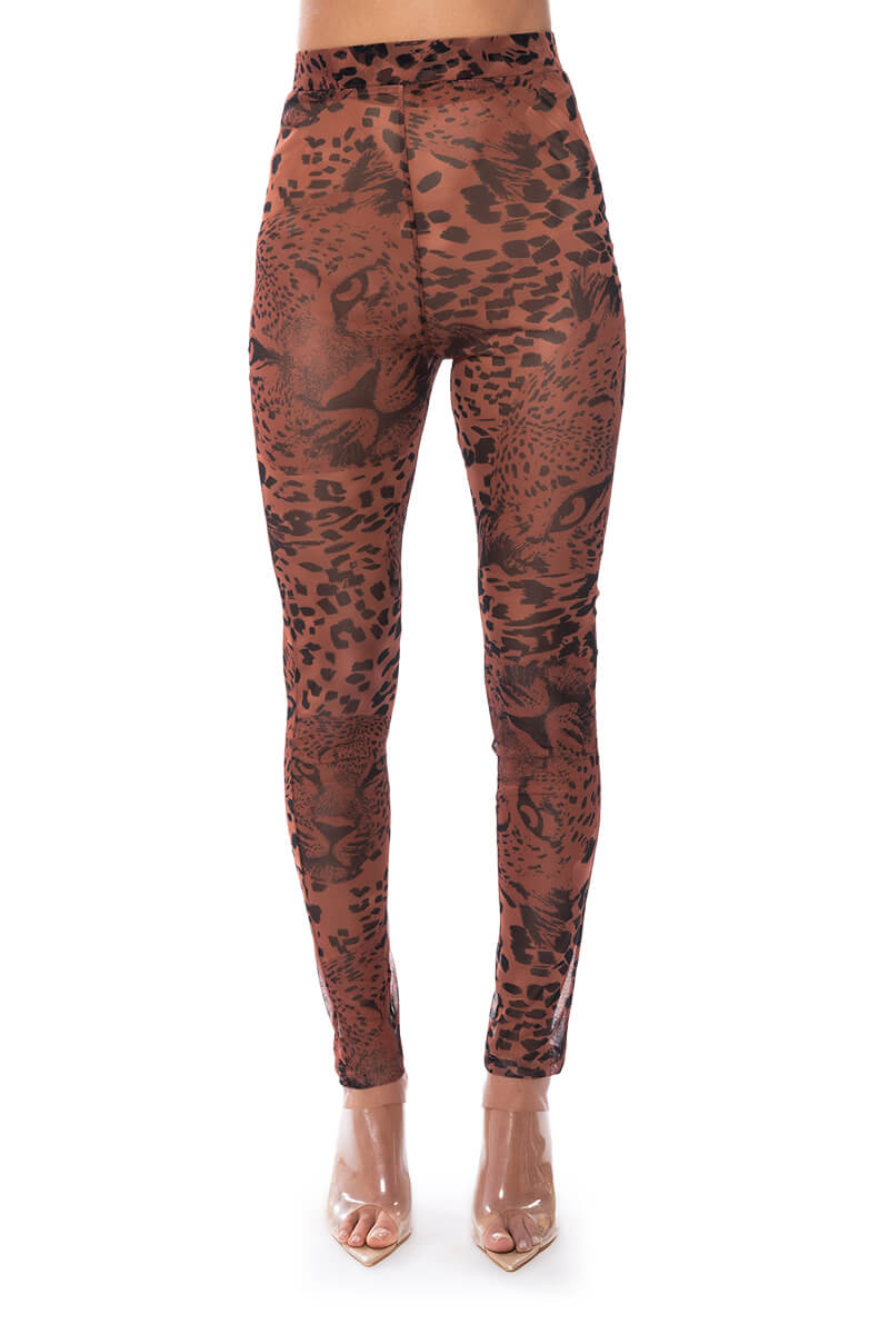 Detail View Wild Cheetah Print Leggings