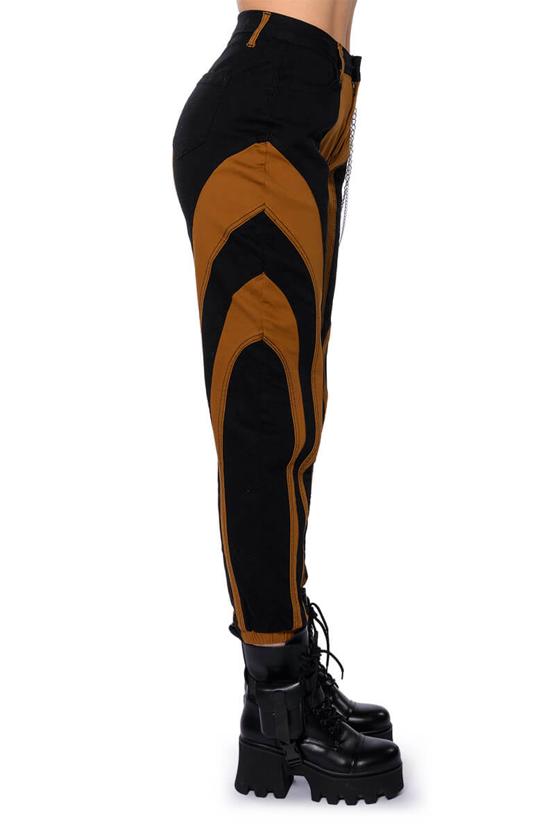 Extra View Wonka Chain Detail Color Blocked Denim Pant view 7