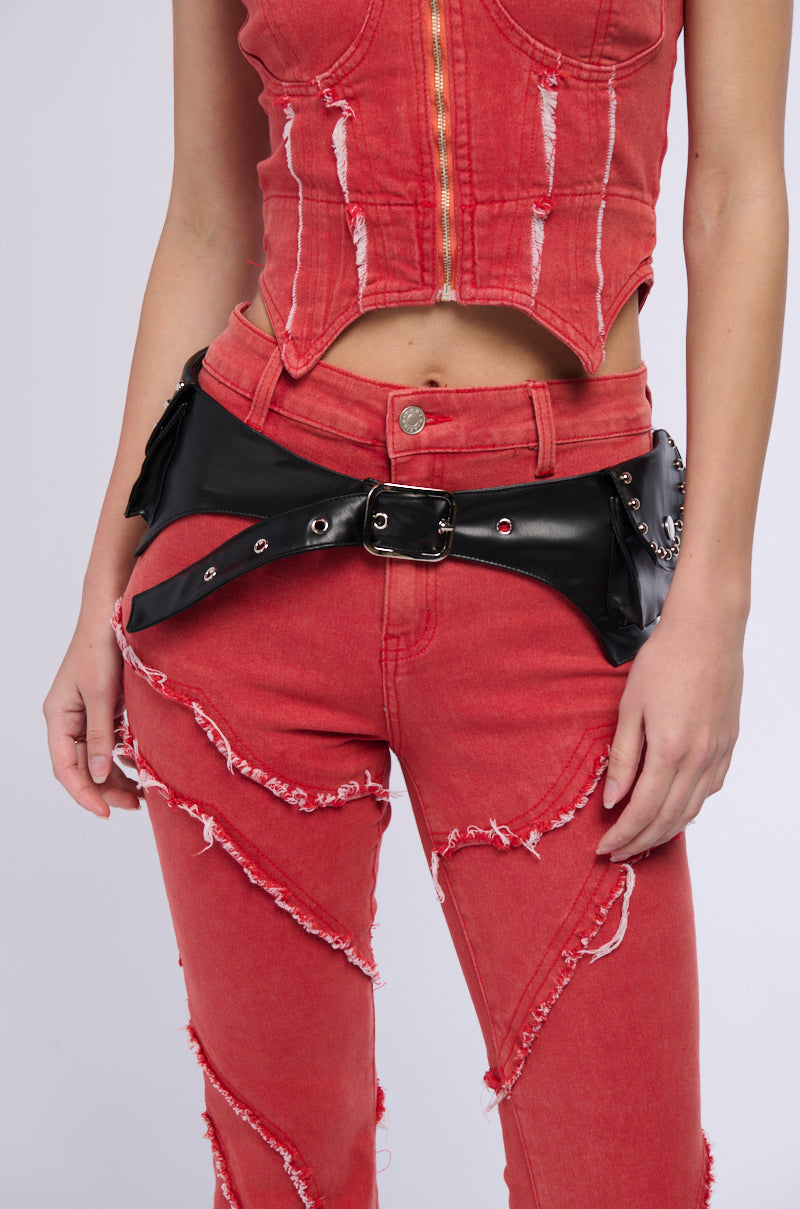 YOURE TRIPPIN UTILITY BELT IN BLACK view 0