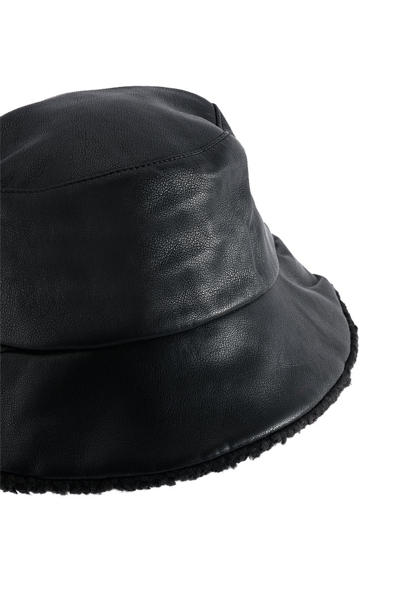 Akira UR Fave Bucket Hat | Black
