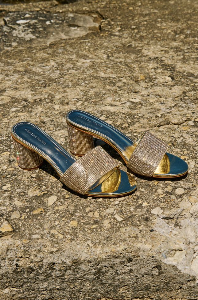 Extra View Azalea Wang Emberlina Gold Embellished Sandal