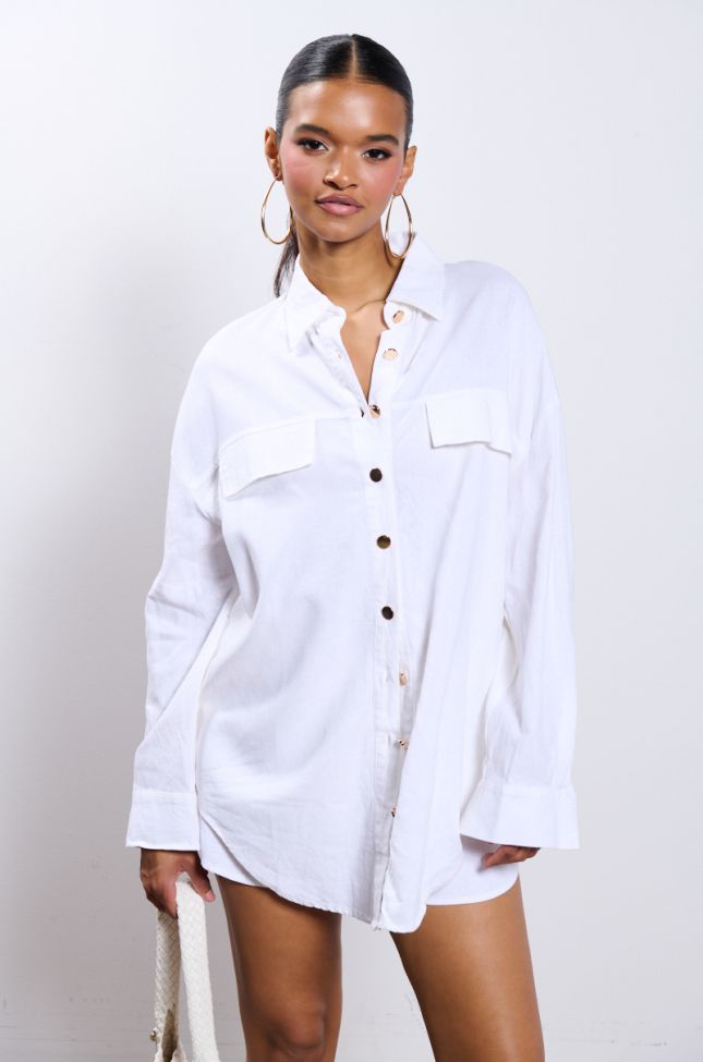 Front View Chic Summer Look Long Sleeve Button Down
