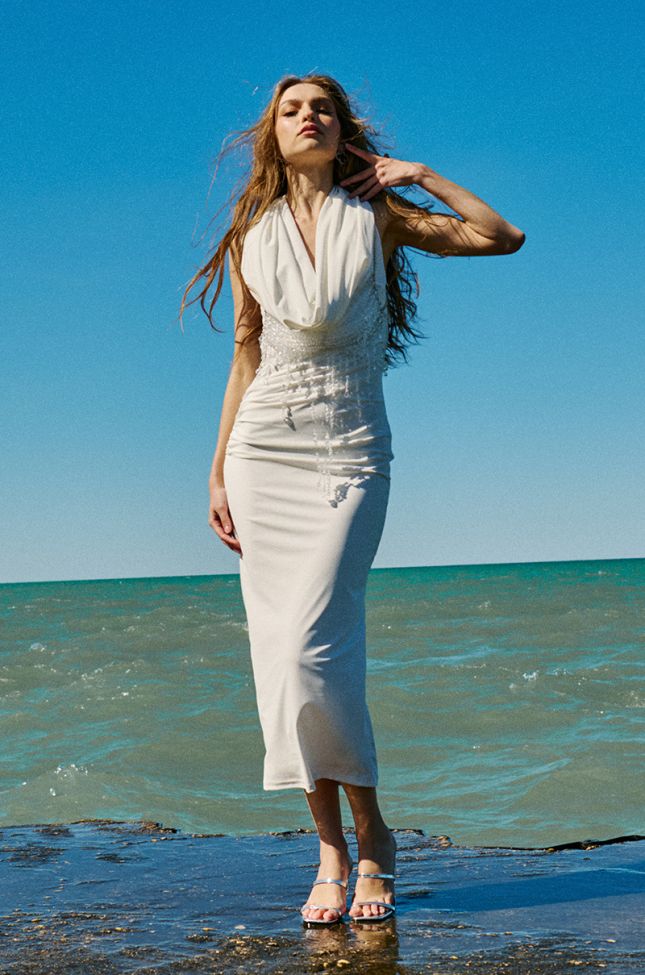 Extra View Hooded Beauty Backless Midi Dress In White